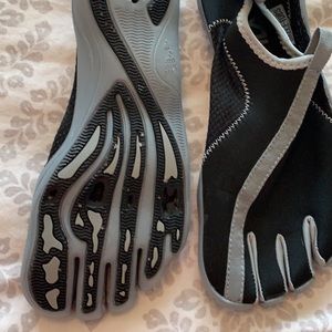 Fila Skelatoes Size 10